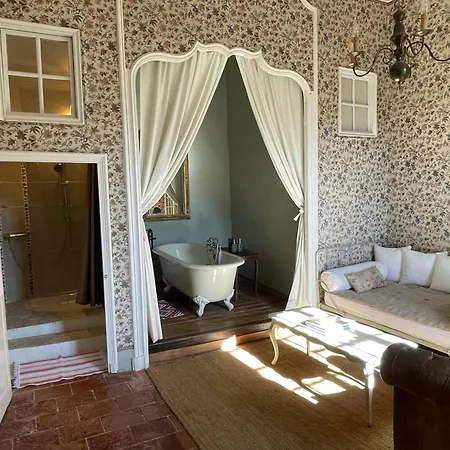 Bed & Breakfast Chateau De Camon