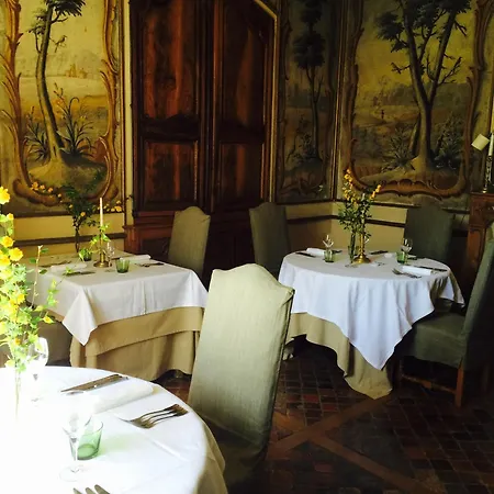 Chateau De Oda ve Kahvaltı 4*