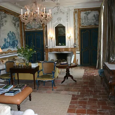 Chateau De Oda ve Kahvaltı Camon (Languedoc-Roussillon)