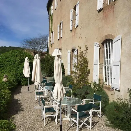 Bed and breakfast Chateau De *