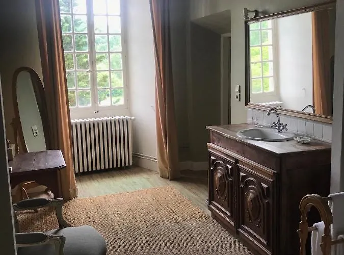 Chateau De Bed & Breakfast