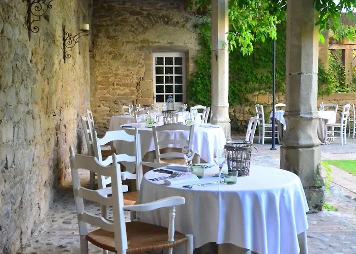 Chateau De Couette-café Camon (Languedoc-Roussillon)